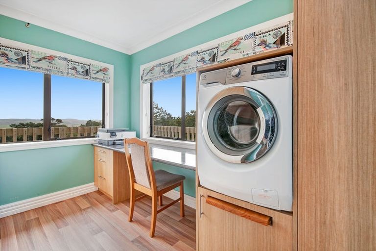 Photo of property in 180 Wishart Road, Helensville, 0875