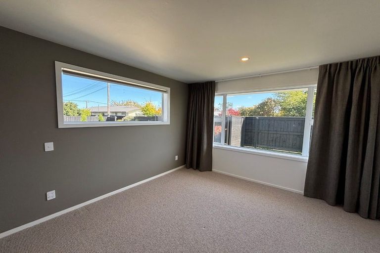 Photo of property in 102a Isleworth Road, Bishopdale, Christchurch, 8053
