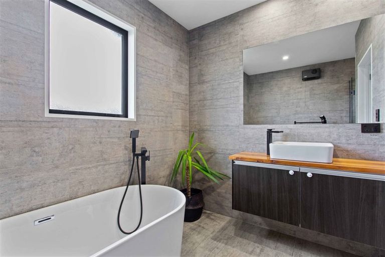 Photo of property in 28 Wakeman Way, Kaiapoi, 7630