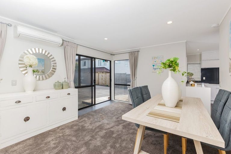 Photo of property in 2/1 Livingstone Street, Milford, Auckland, 0620