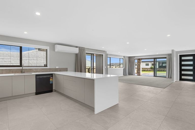 Photo of property in 15 Kanuka Avenue, Owhata, Rotorua, 3010