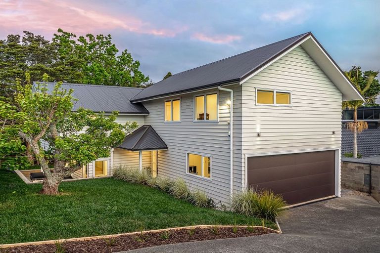 Photo of property in 55 Tui Glen Road, Birkenhead, Auckland, 0626