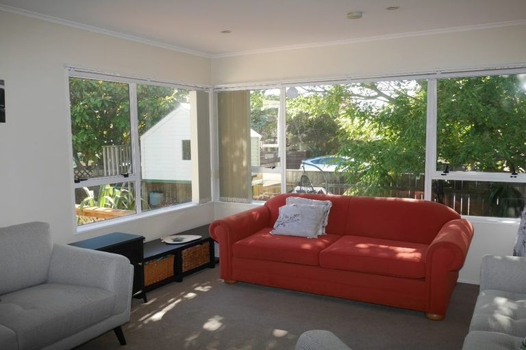 Photo of property in 89 Eatwell Avenue, Paraparaumu Beach, Paraparaumu, 5032