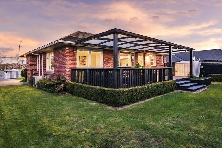 Photo of property in 25 Munro Street, Redwood, Christchurch, 8051