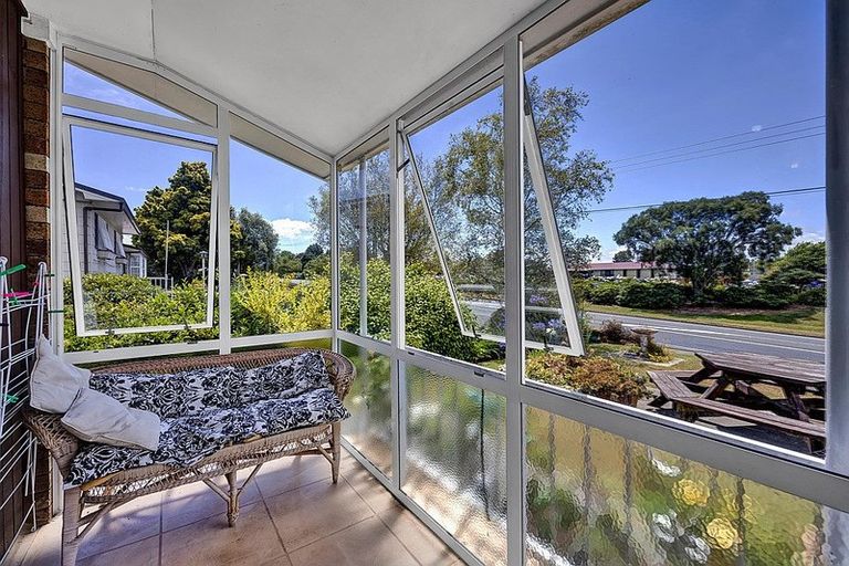 Photo of property in 55 Broadway, Stratford, 4332