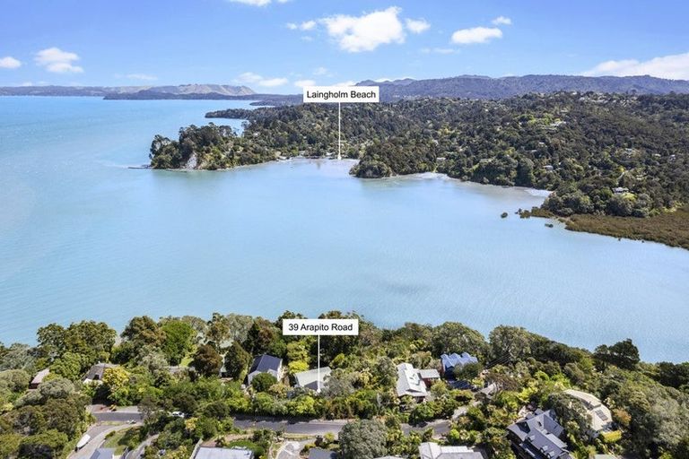 Photo of property in 39 Arapito Road, Titirangi, Auckland, 0604