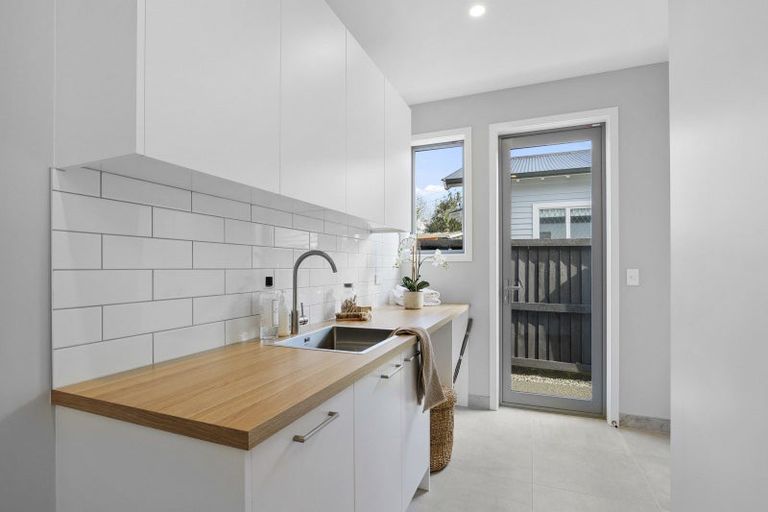 Photo of property in 73 Paparoa Street, Papanui, Christchurch, 8053