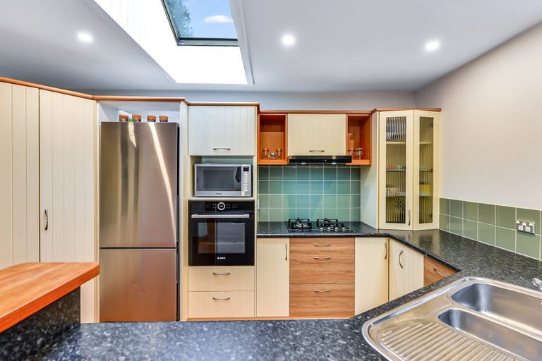 Photo of property in 27b Opoia Road, Hamilton East, Hamilton, 3216