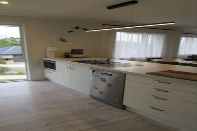 Photo of property in 2 Olivias Place, Stoke, Nelson, 7011