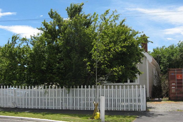 Photo of property in 21 Glenroy Street, Woolston, Christchurch, 8062