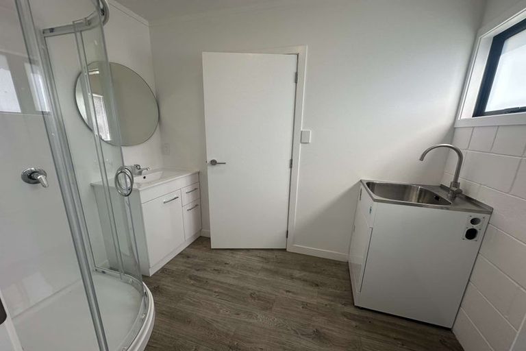 Photo of property in 5/12 Wood Street, Wallaceville, Upper Hutt, 5018