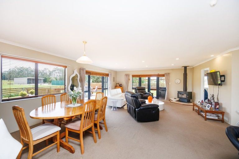 Photo of property in 10 Green Road, Awahuri, Palmerston North, 4479