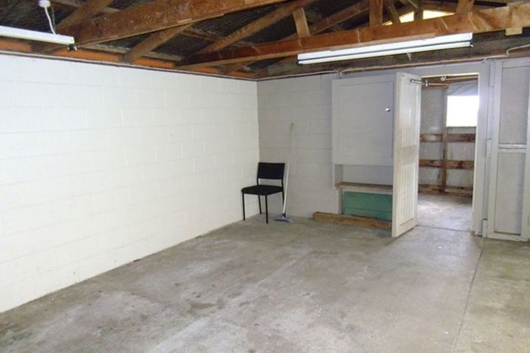 Photo of property in 3 Busby Place, Awapuni, Palmerston North, 4412