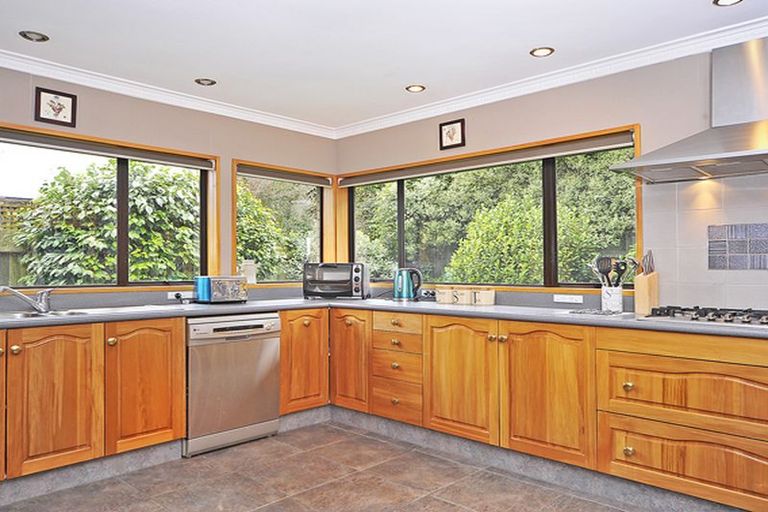 Photo of property in 1 Wincanton Place, Awapuni, Palmerston North, 4412