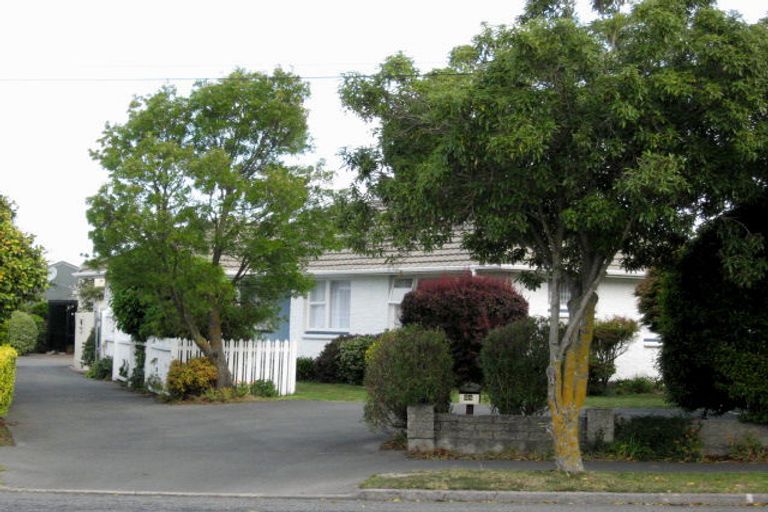 Photo of property in 2/84 Cutts Road, Russley, Christchurch, 8042