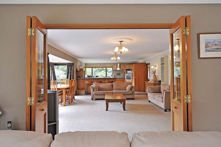 Photo of property in 1 Wincanton Place, Awapuni, Palmerston North, 4412