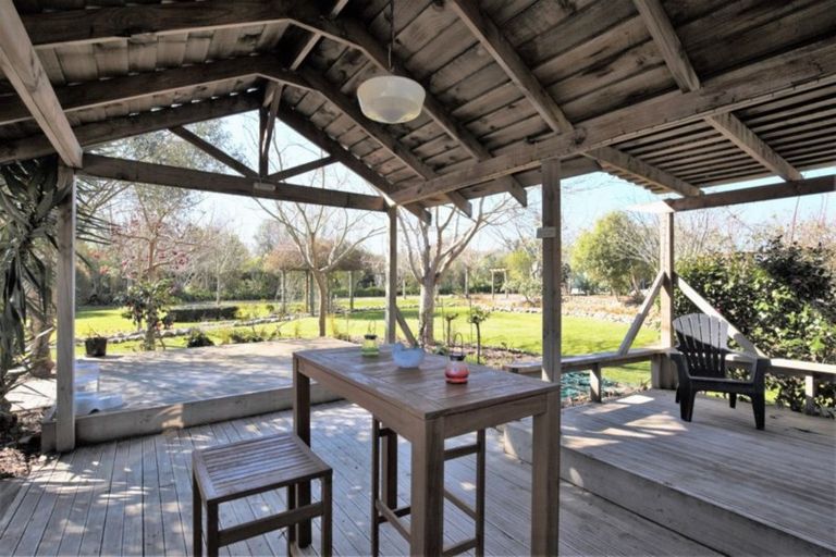 Photo of property in 155 Muhunoa East Road, Ohau, Levin, 5570