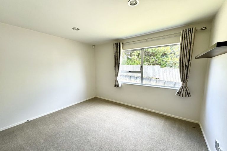 Photo of property in 25 Schnapper Rock Road, Greenhithe, Auckland, 0632