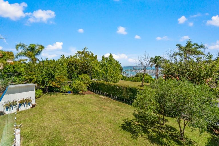 Photo of property in 51 Voyager Drive, Gulf Harbour, Whangaparaoa, 0930