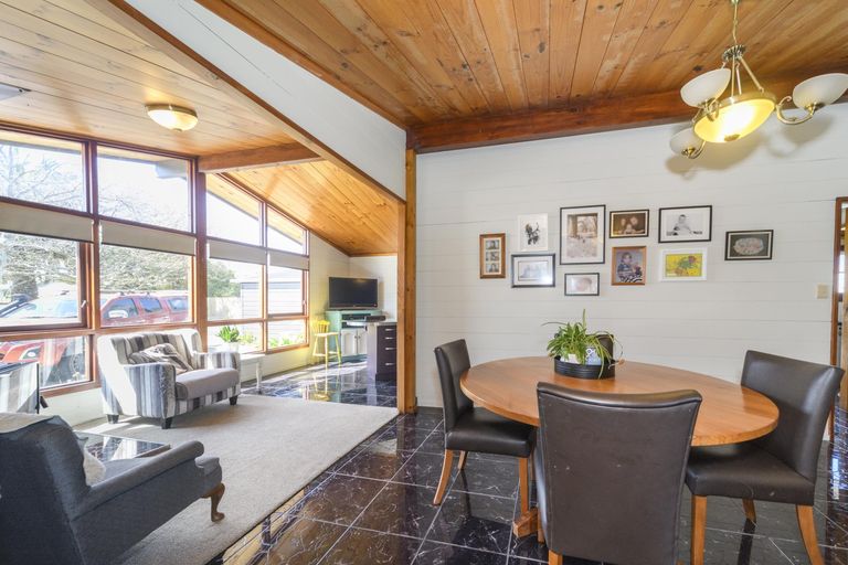 Photo of property in 3 Alma Place, Milson, Palmerston North, 4414