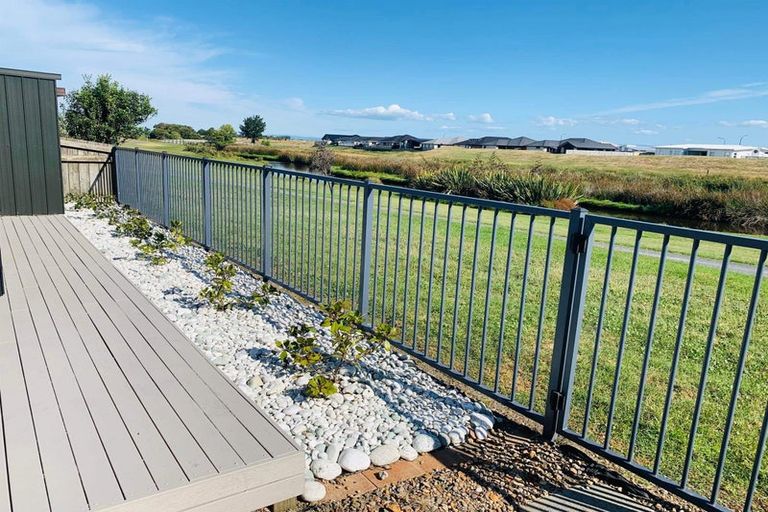 Photo of property in 27 Sarah Place, Papamoa Beach, Papamoa, 3118