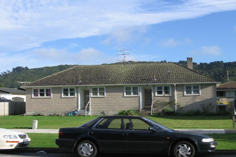 Photo of property in 1187 High Street, Taita, Lower Hutt, 5011