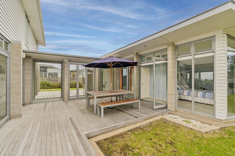 Photo of property in 116 Puka Crescent, Matarangi, Whitianga, 3592