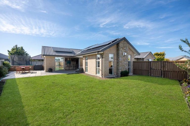 Photo of property in 2 Sincock Place, Kaiapoi, 7630