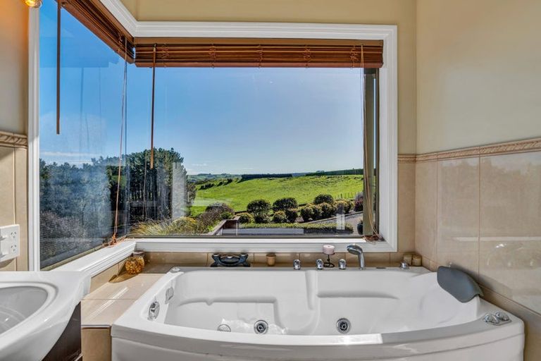 Photo of property in 355 Ngawhini Road, Hawera, 4674