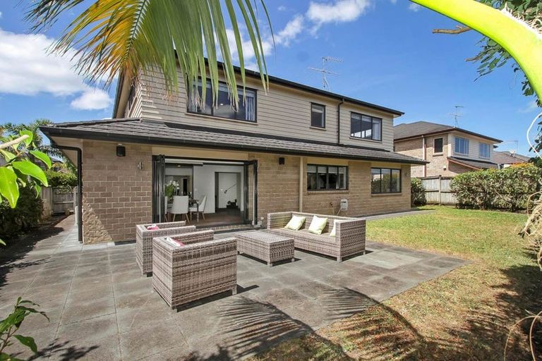 Photo of property in 9 Wye Oak Drive, Schnapper Rock, Auckland, 0632