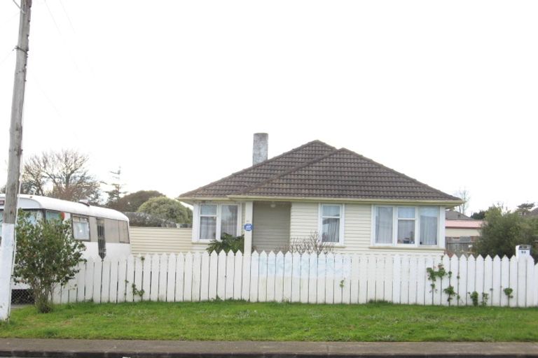 Photo of property in 94 Coxhead Road, Wattle Downs, Auckland, 2103