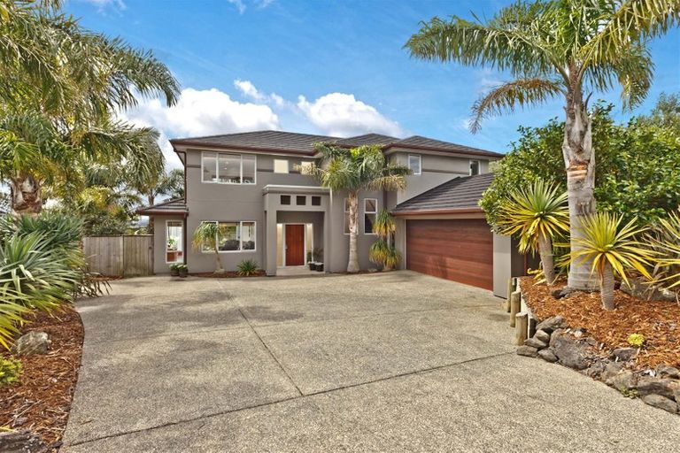 Photo of property in 162 Kittiwake Drive, Schnapper Rock, Auckland, 0632