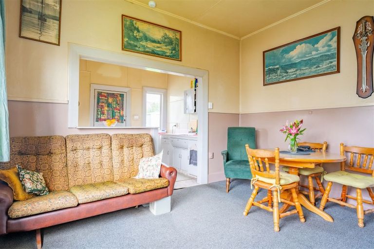 Photo of property in 17 George Street, Waimate, 7924