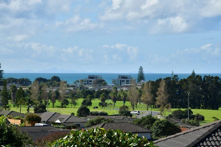 Photo of property in 65 Chesterfield Way, Orewa, 0931