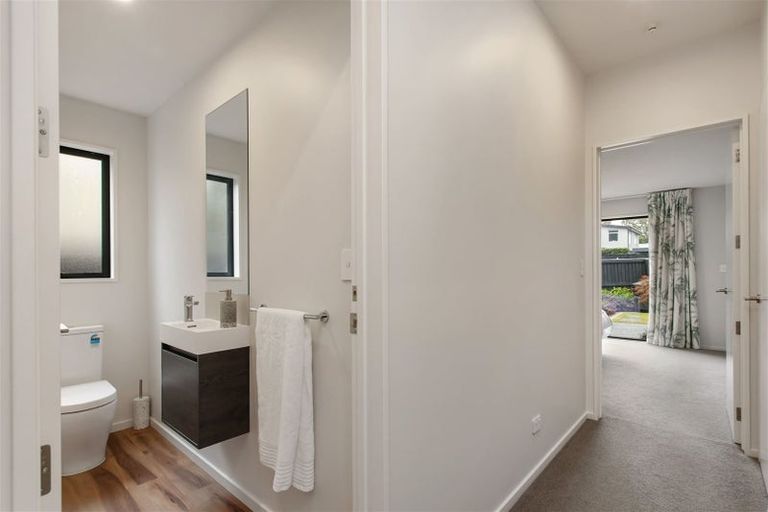 Photo of property in 5a Taylors Avenue, Bryndwr, Christchurch, 8052
