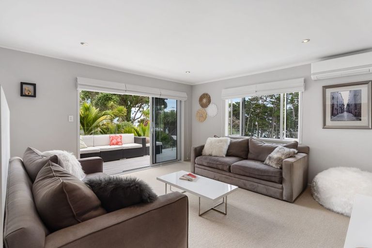 Photo of property in 19 Jacaranda Avenue, Beach Haven, Auckland, 0626
