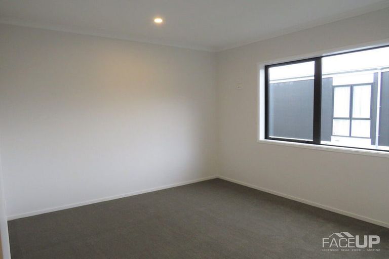 Photo of property in 11 Pukewhero Rise, Westgate, Auckland, 0614