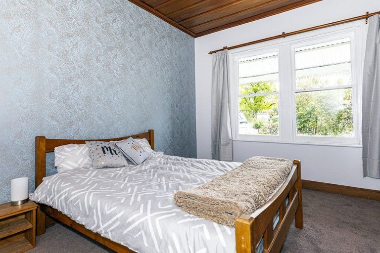 Photo of property in 1 Wright Street, Geraldine, 7930