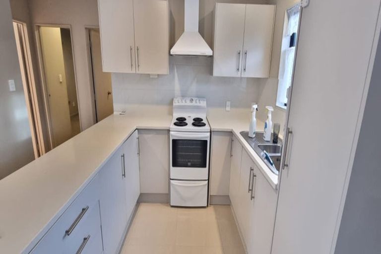 Photo of property in 22 Tamariki Avenue, Kelston, Auckland, 0602