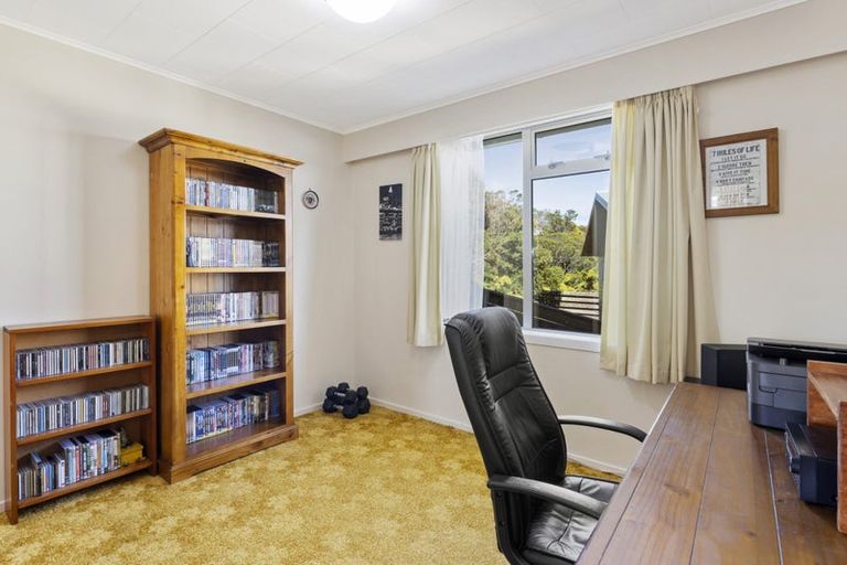 Photo of property in 7 Ceres Crescent, Johnsonville, Wellington, 6037
