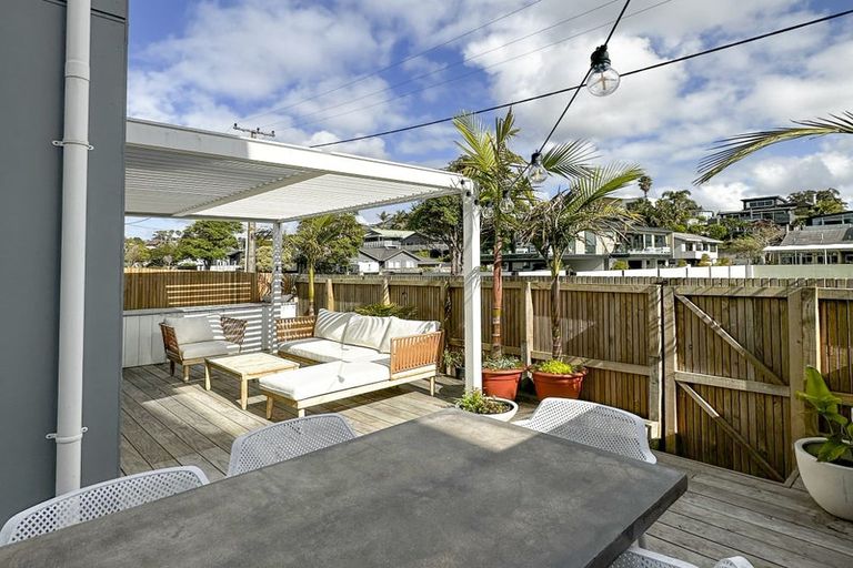 Photo of property in 94e Bay Street, Red Beach, 0932