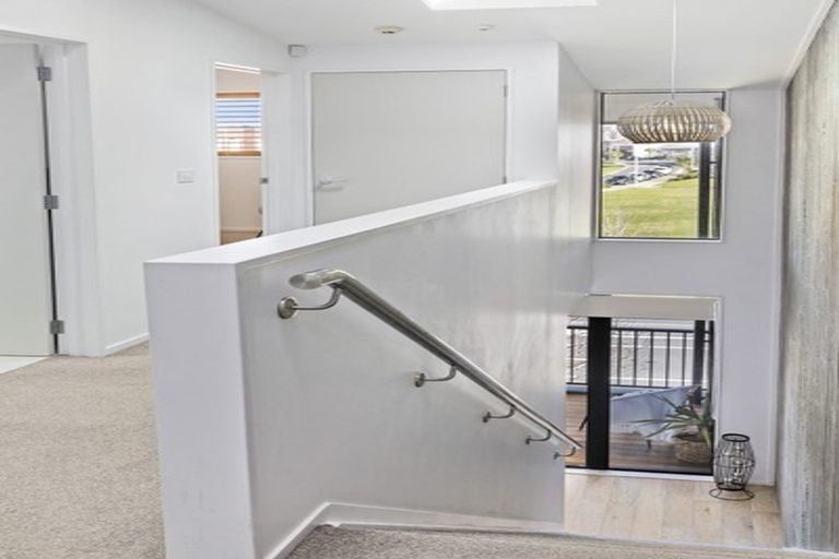 Photo of property in 70 Squadron Drive, Hobsonville, Auckland, 0616