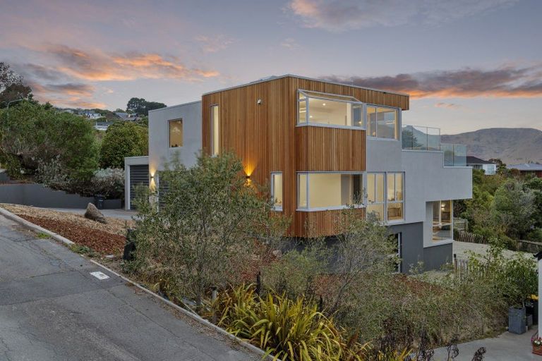 Photo of property in 283 Cannon Hill Crescent, Mount Pleasant, Christchurch, 8081