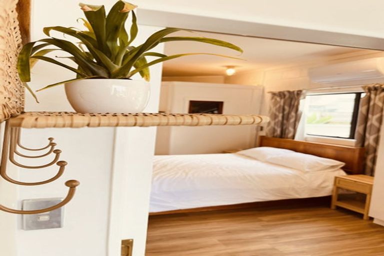 Photo of property in 35 Victory Street, Welcome Bay, Tauranga, 3112