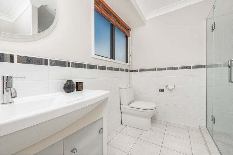 Photo of property in 39 Lake Panorama Drive, Henderson, Auckland, 0612