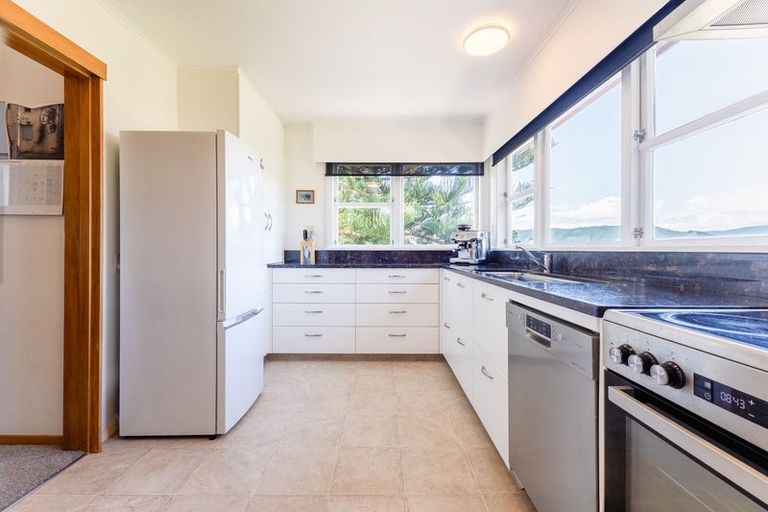 Photo of property in 23 Percival Road, Paraparaumu Beach, Paraparaumu, 5032