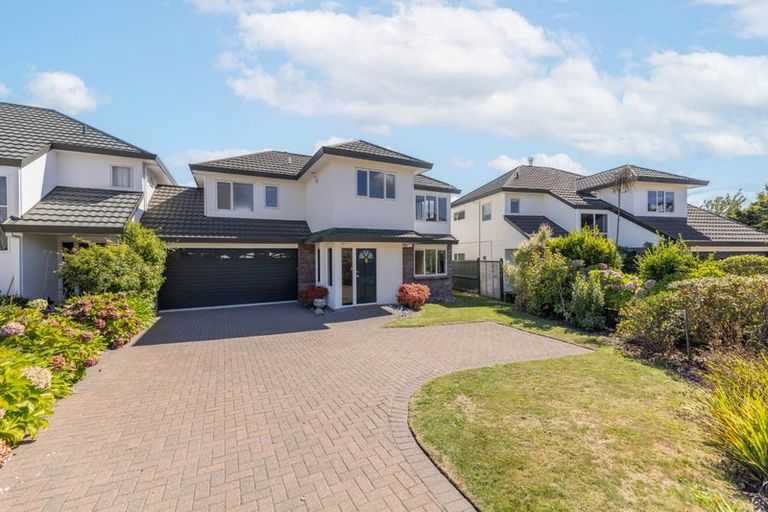 Photo of property in 2 Pipi Street, Two Mile Bay, Taupo, 3330
