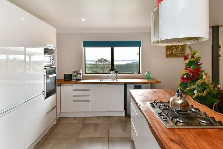 Photo of property in 56 Mclachlan Road, Kaukapakapa, Warkworth, 0984