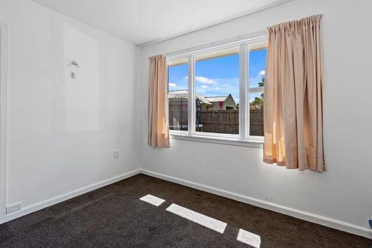 Photo of property in 1/303 Burwood Road, Burwood, Christchurch, 8083