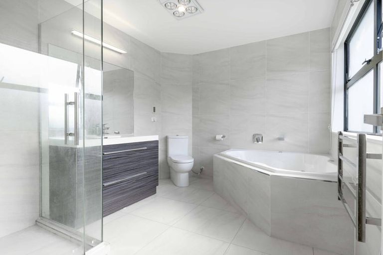 Photo of property in 9 Caldera Drive, Long Bay, Auckland, 0630